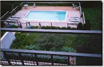 24_pool.jpg (30244 bytes)