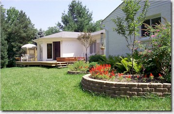 Privacy and Waterscapes Abound